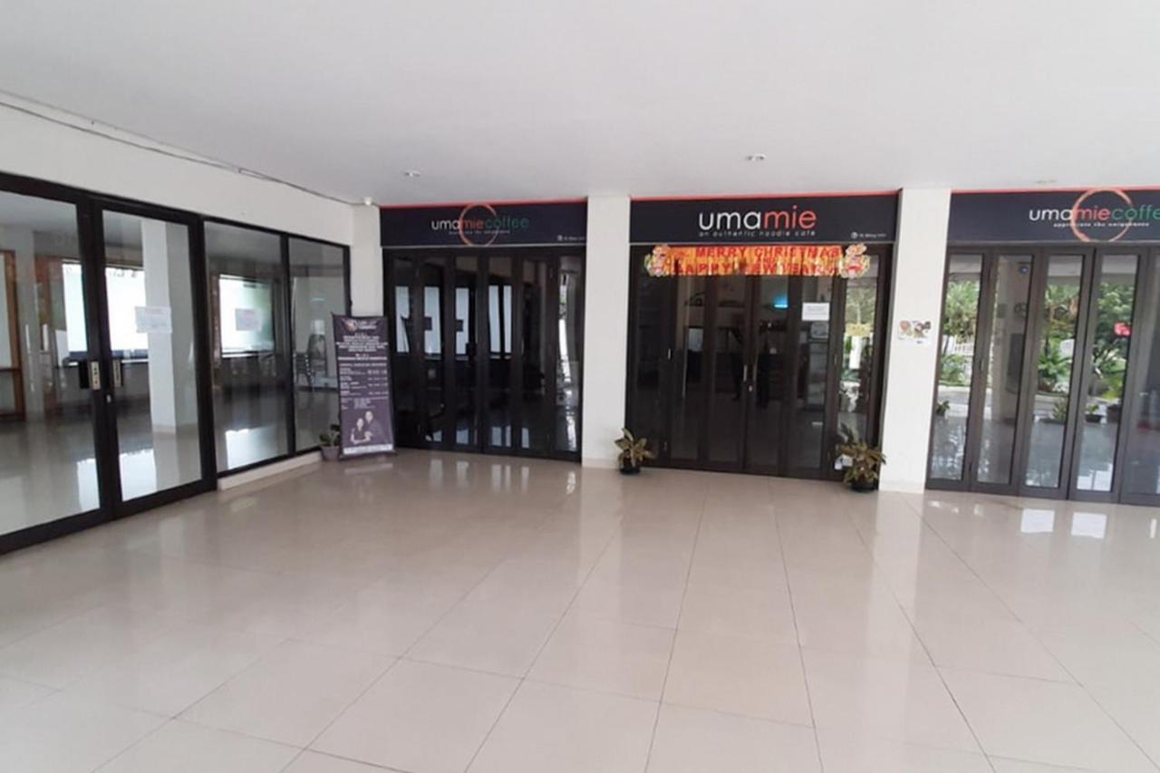 Reddoorz Plus @ Bitung City Center Экстерьер фото